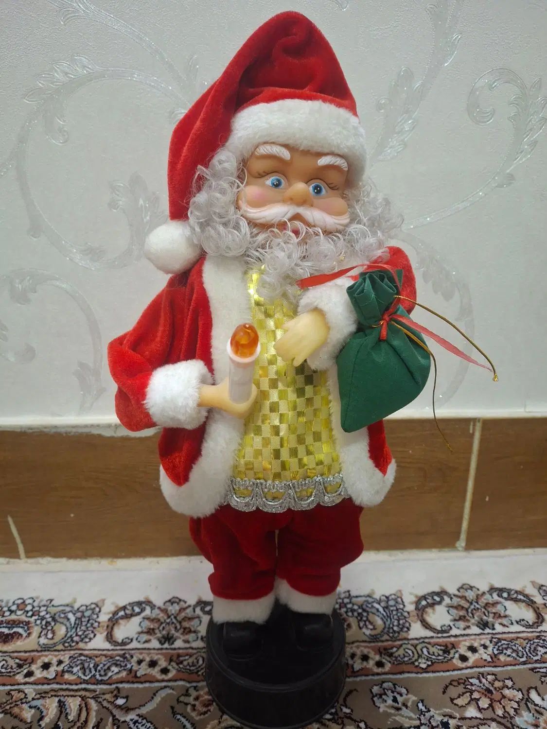 عروسک بابا نوئل کریسمس باطری خور|مجسمه، تندیس، ماکت|اصفهان, جلفا|دیوار