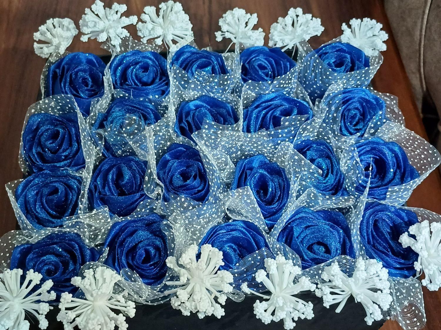 انواع باکس های مختلف و دسته ایی با رنگ های مختلف|گل مصنوعی|اراک, |دیوار