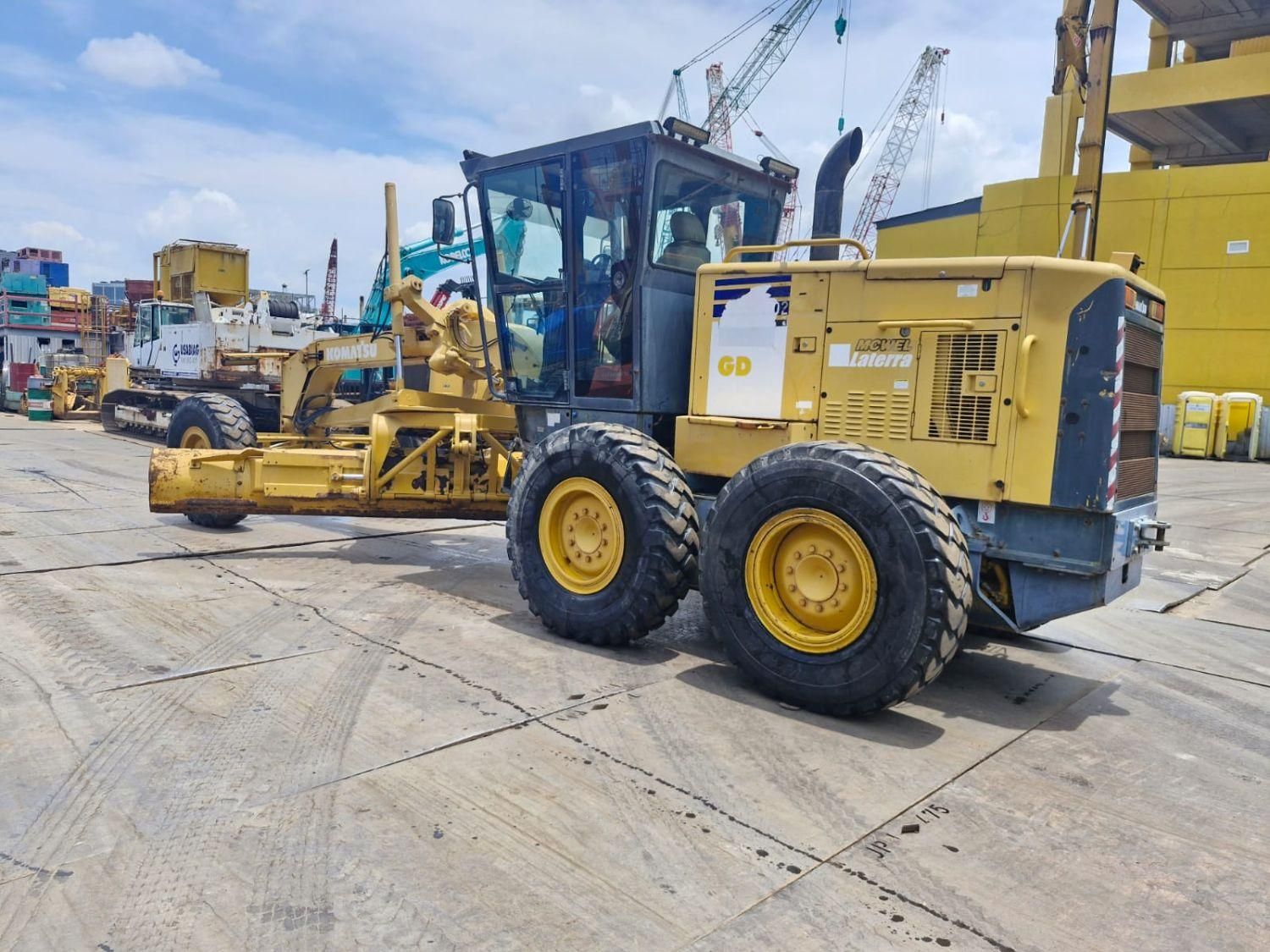نمایشگاه بیل و لودر و ماشین آلات راهسازی گلهدار|خودرو سنگین|اهواز, اهواز|دیوار