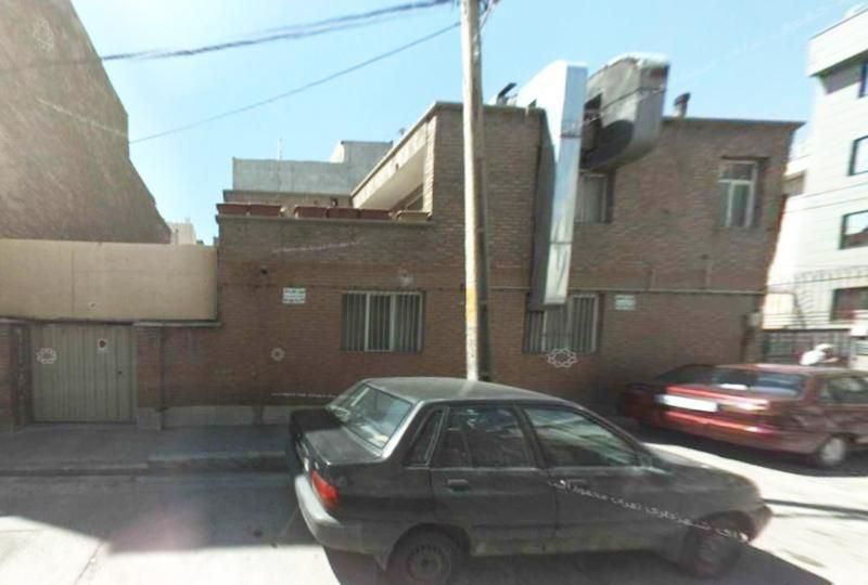 ملک دو نبش جنوبی(سه طرف نورگیر) بر (عرض ملک) ۸ متر|فروش زمین و ملک کلنگی|تهران, زرکش|دیوار