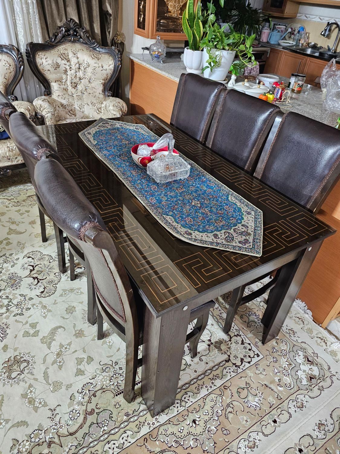 میز ناهار خوری شش نفره|میز و صندلی غذاخوری|قم, زنبیل آباد|دیوار