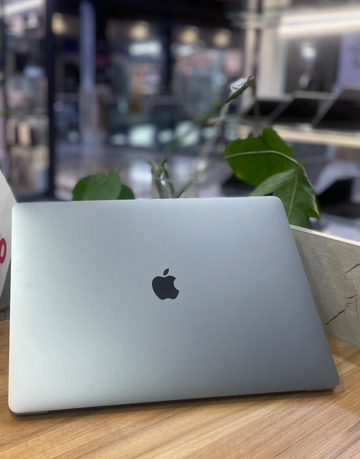 Mac book pro 2019 i7 32 512 4gb|رایانه همراه|تهران, میرداماد|دیوار