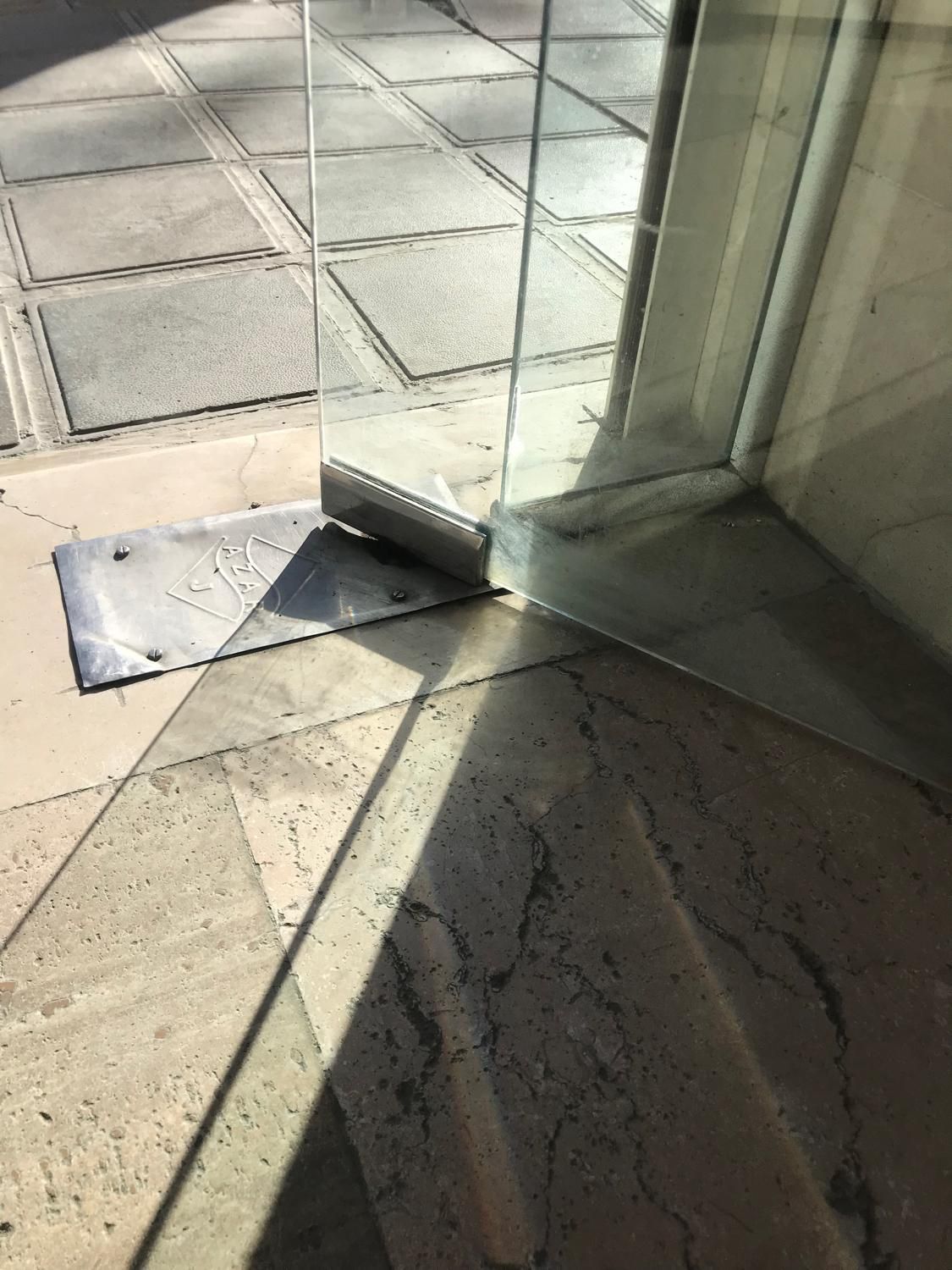 رگلاژ شیشه سکوریت|خدمات پیشه و مهارت|سنندج, |دیوار