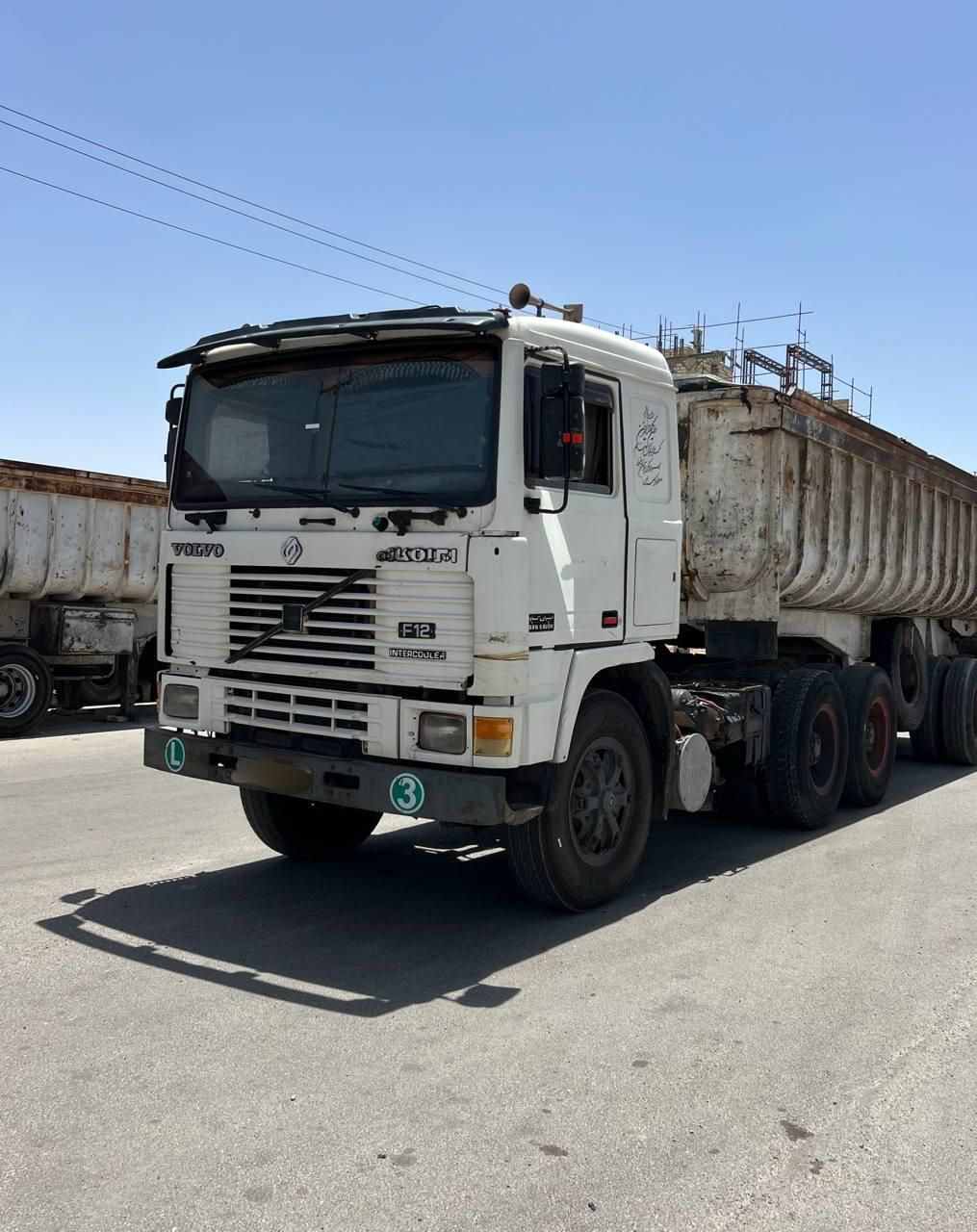 اف ۱۲ مدل ۱۳۷۵ رنگی دارد بدون تعویضی کارت ۹۶ تن|خودرو سنگین|اصفهان, ابر|دیوار