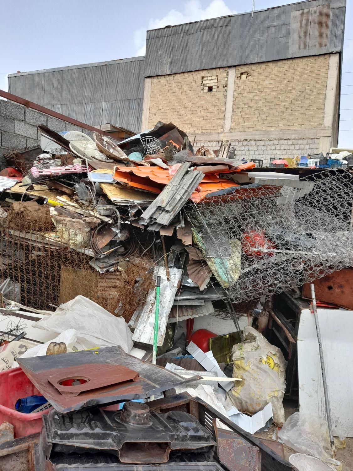 ضایعات لباسشویی ویخچال واجاق گاز .|عمده‌فروشی|رشت, نظری|دیوار