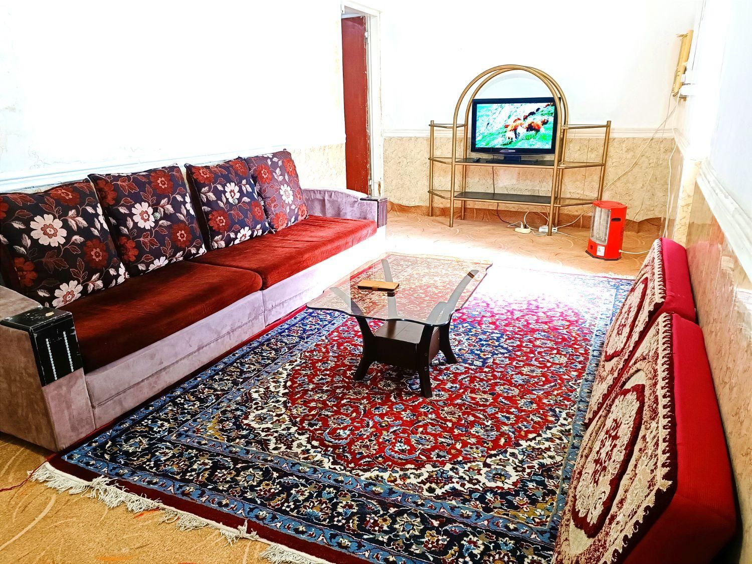 منزل مبله/ مرکز شهر/مستقل/کوتاه مدت/بلند مدت|اجارهٔ خانه و ویلا|بندر کنگان, |دیوار