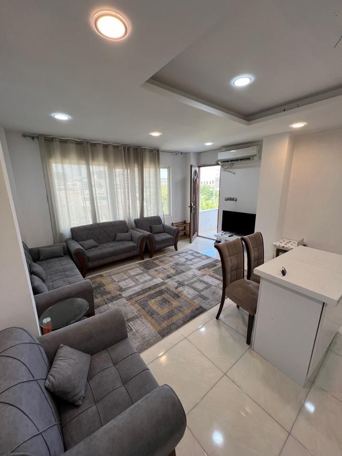 واحد شیک وتمیز بالای شهر|اجارهٔ کوتاه‌مدت آپارتمان و سوئیت|قشم, |دیوار