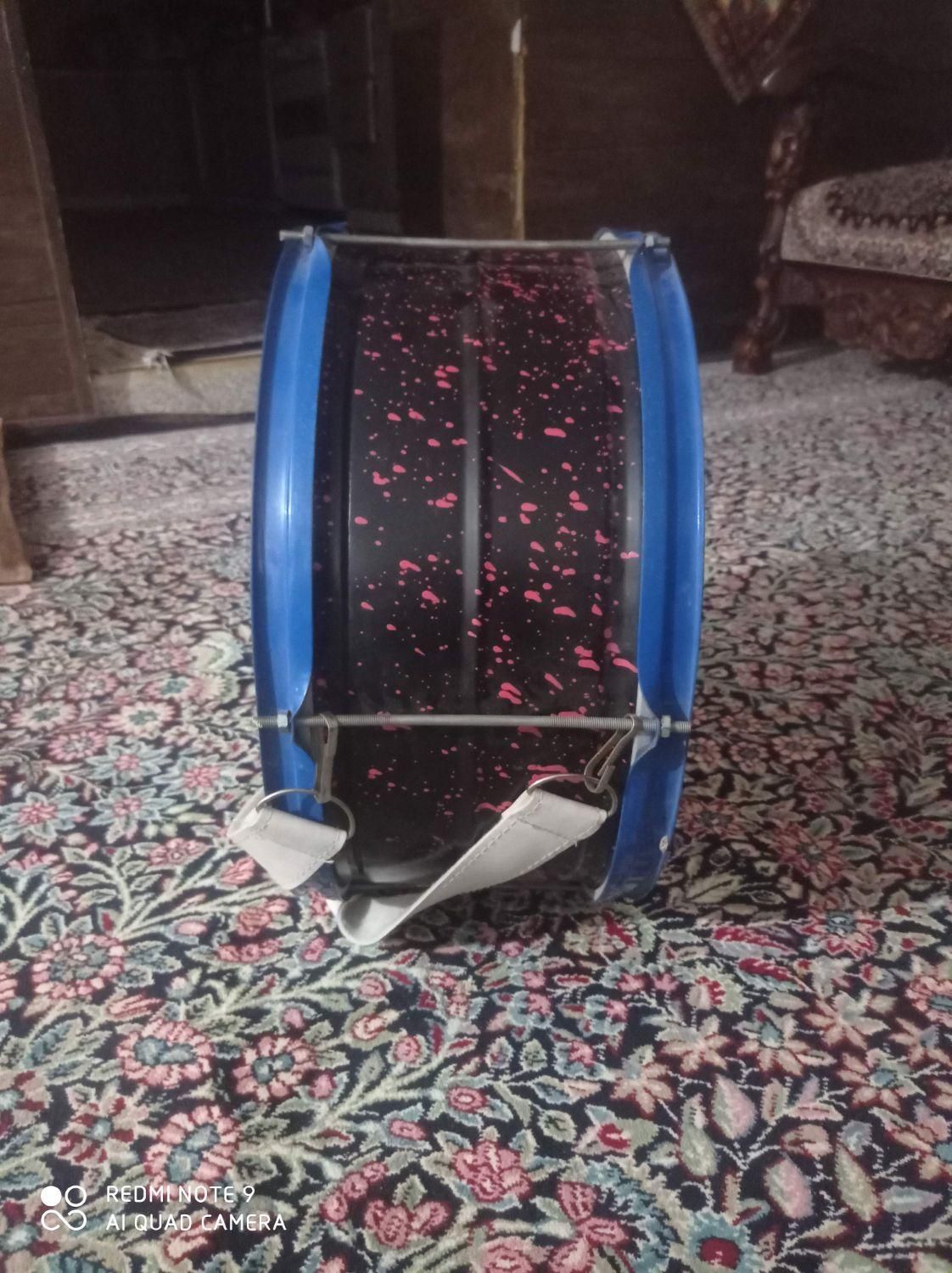 تبل نو|درام و پرکاشن|زرند, |دیوار