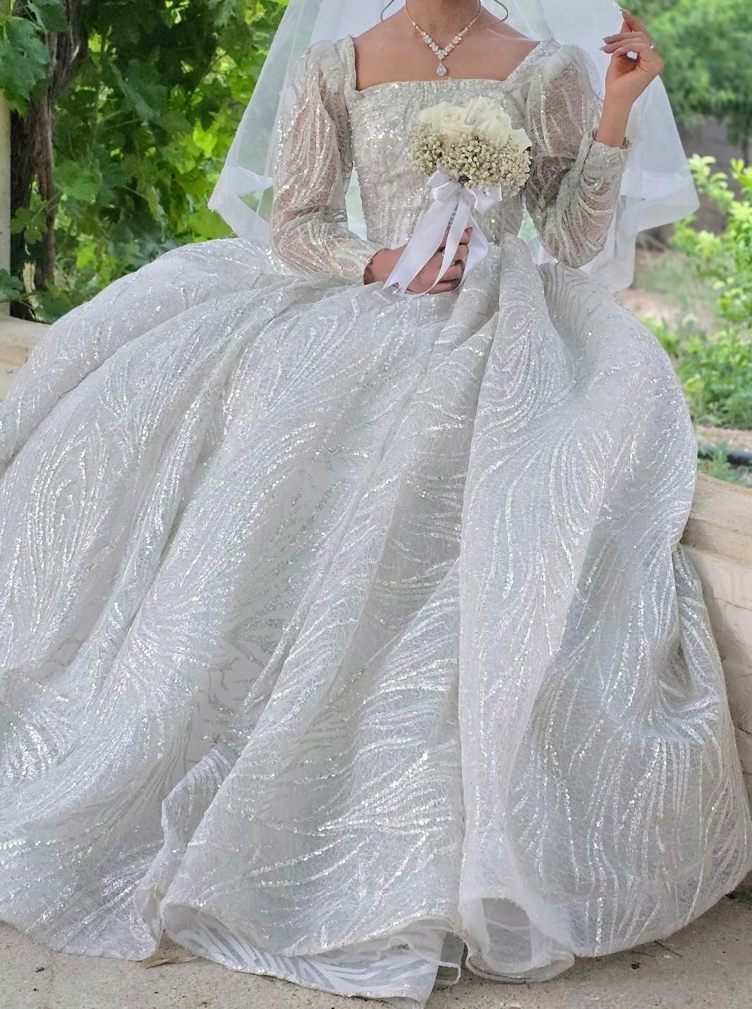 لباس شب عروس|لباس|شیراز, دارالرحمه|دیوار