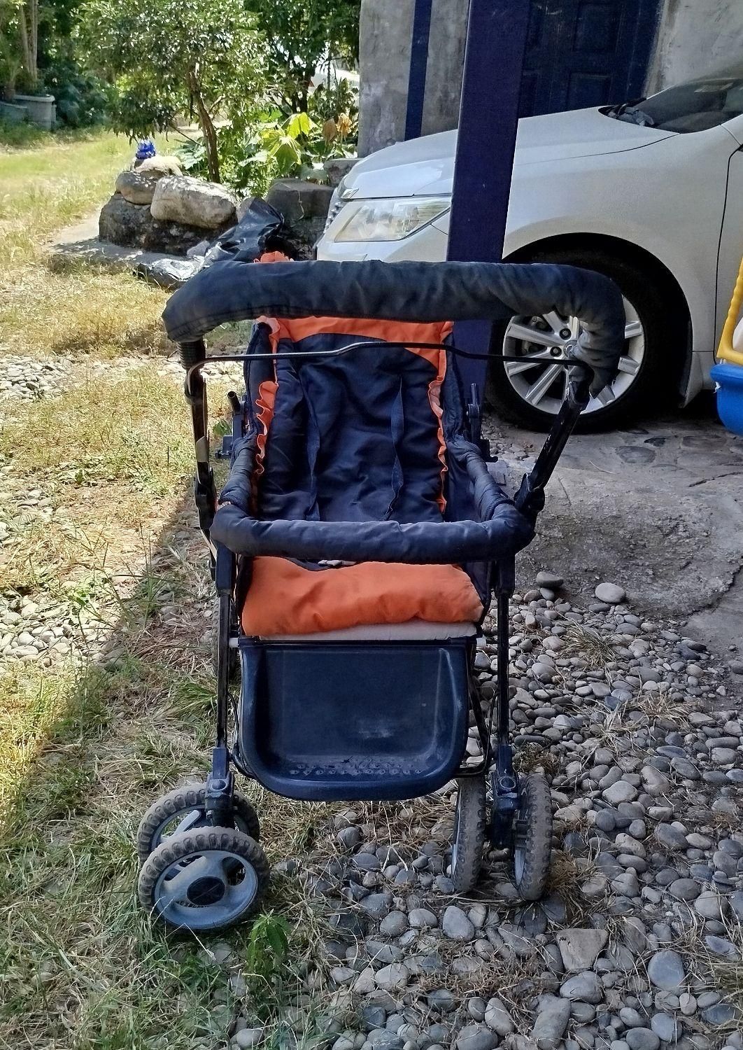 کالسکه . تخت . و کربر.کودک رنگ سورمه ای نارنجی.|اسباب و اثاث بچه|رامسر, |دیوار