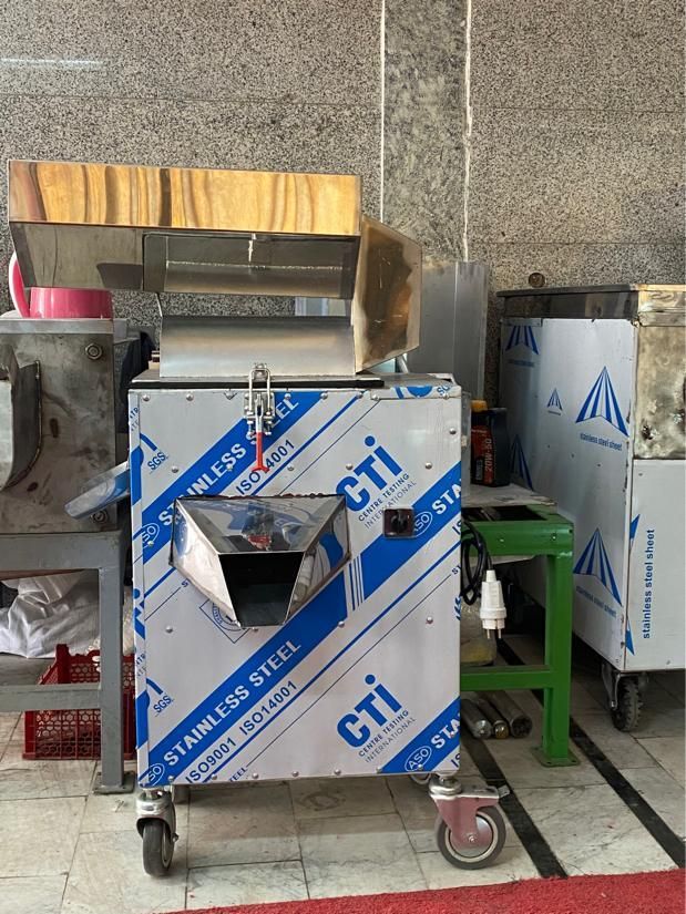 +دستگاه آبگوجه گیری + دستگاه آب گوجه گیر .+ رب گیر|ماشین‌آلات صنعتی|اصفهان, سنبلستان|دیوار