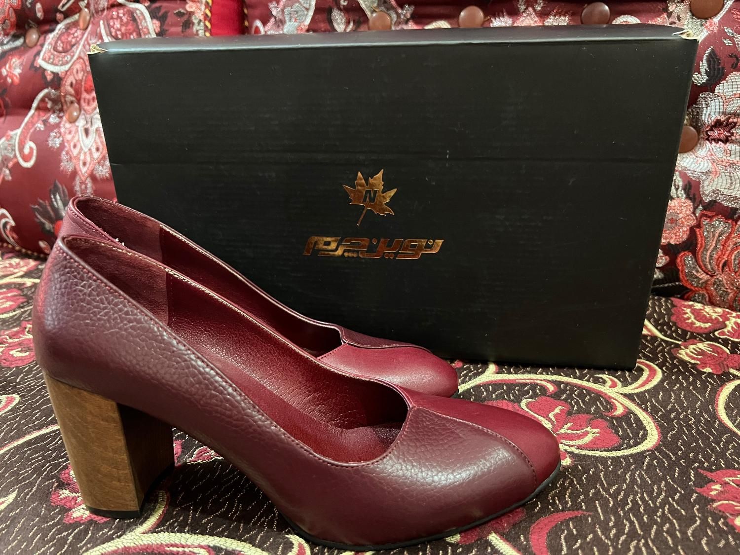 کفش برند نوین چرم رنگ زرشکی سایز۳7|کیف، کفش، کمربند|بندرعباس, |دیوار