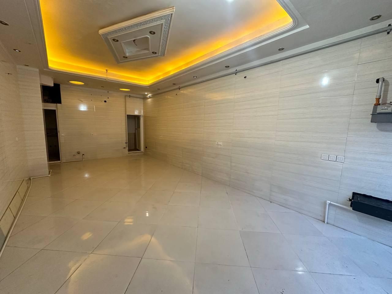 اجاره مغازه ۴۰ متر محدوده فروشگاه کوروش داخل کوچه|اجارهٔ مغازه و غرفه|بندر گز, |دیوار