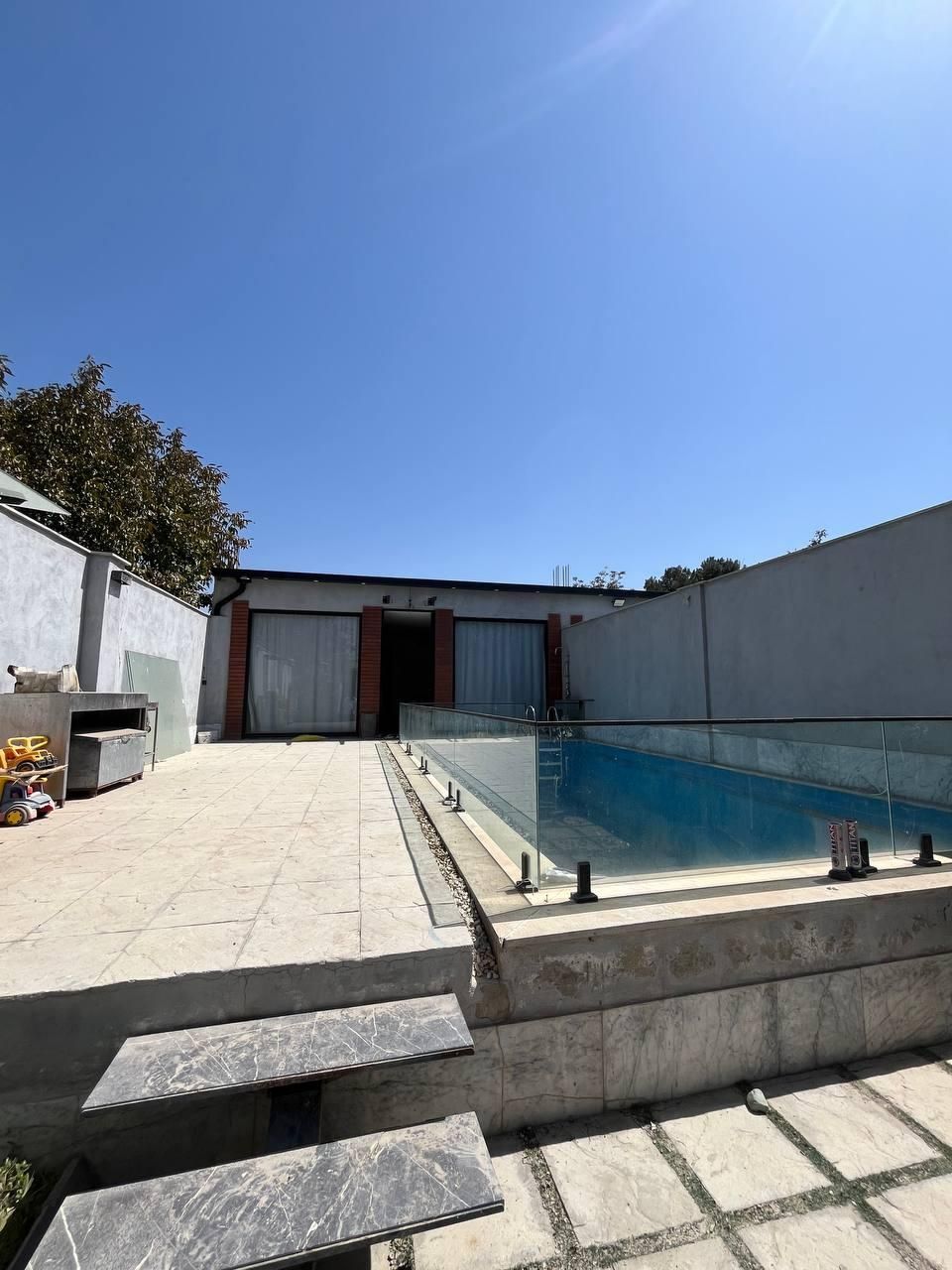 باغچه ۳۰۰متری/ویلا مدرن سنددار/شهرکی|فروش خانه و ویلا|محمدشهر, همایون ویلا|دیوار