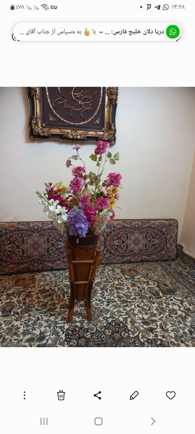 گلدان بلندزیبا  همراه انواع و اقسام‌گلهای خارجی|گل مصنوعی|بندر امام خمینی, |دیوار