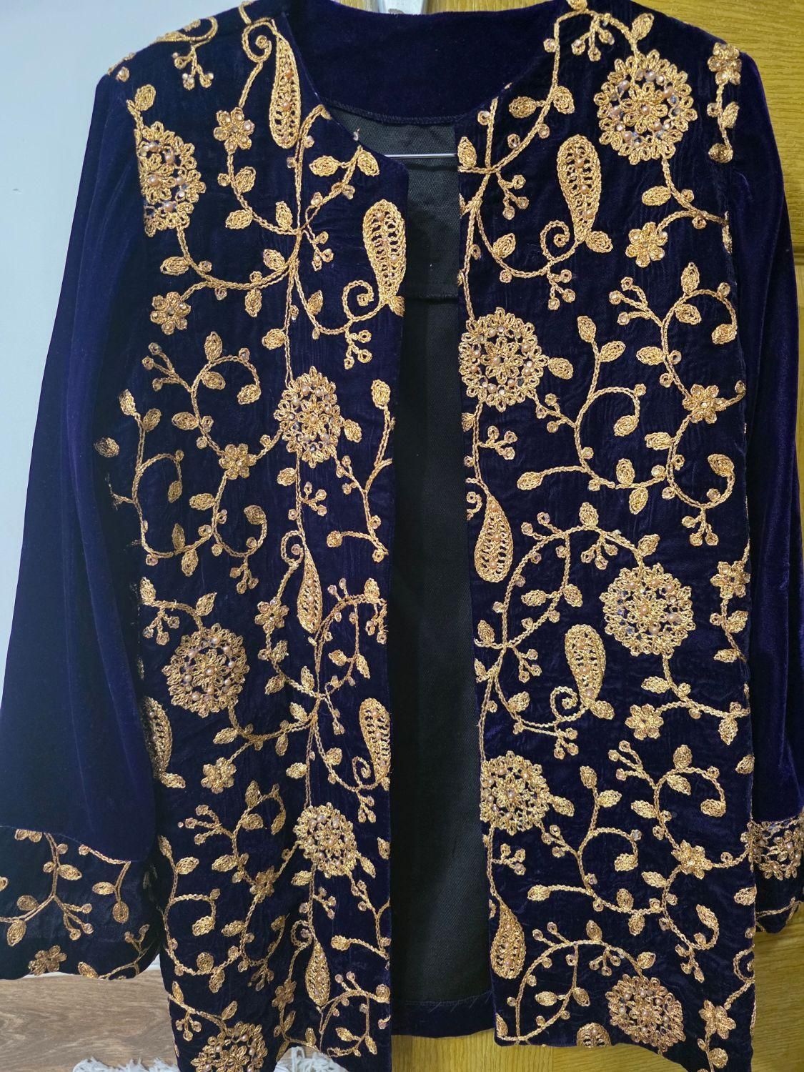 کت مجلسی سوزن دوزی مخمل|لباس|شیراز, شهرک سراج|دیوار