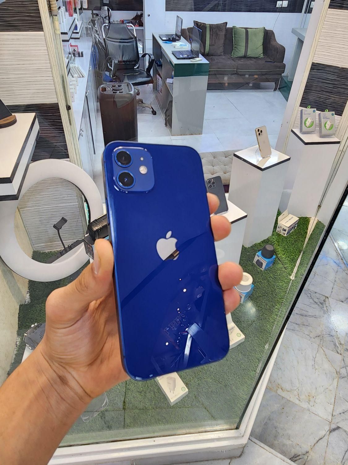 اپل iPhone 12 با حافظهٔ ۱۲۸ گیگابایت|موبایل|اصفهان, باغ زرشک|دیوار