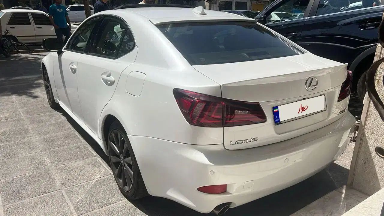 لکسوس is300 مدل۲۰۱۰ کارکرد ۲۲۰ هزار|خودرو سواری و وانت|تهران, مطهری|دیوار