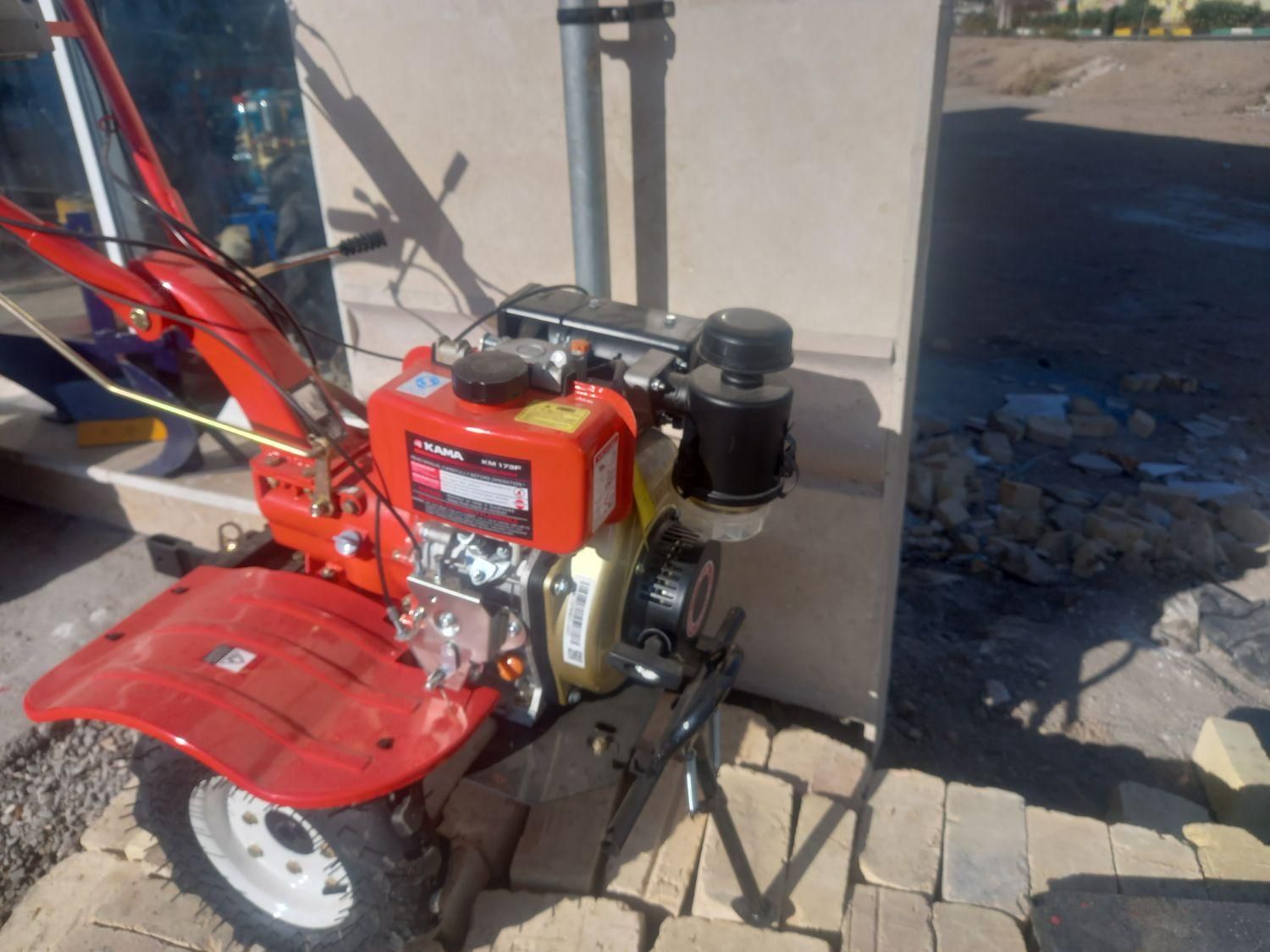 تیلر ۵ اسب دیزل کاما|ماشینآلات صنعتی|قم, زاویه|دیوار