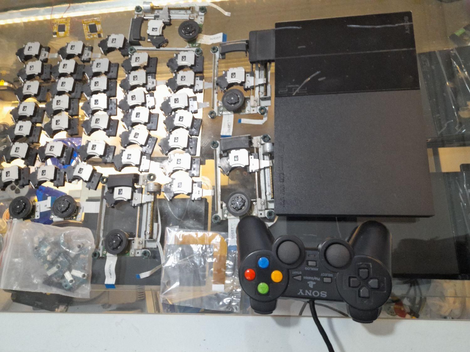 فلشخور کردن پلی استیشن۲تعمیرات دسته وکنسول ps2|کنسول، بازی ویدئویی و آنلاین|مشهد, حسین‌آباد|دیوار