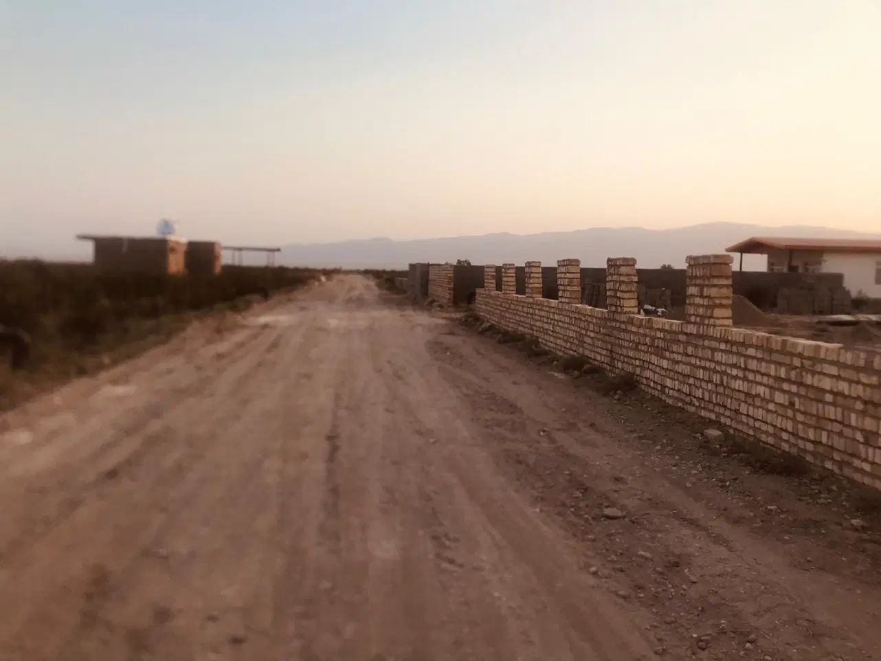 باغ انار واقع درجاته قدیم ساوه قم روستای دالستان|فروش خانه و ویلا|قم, امامزاده ابراهیم|دیوار