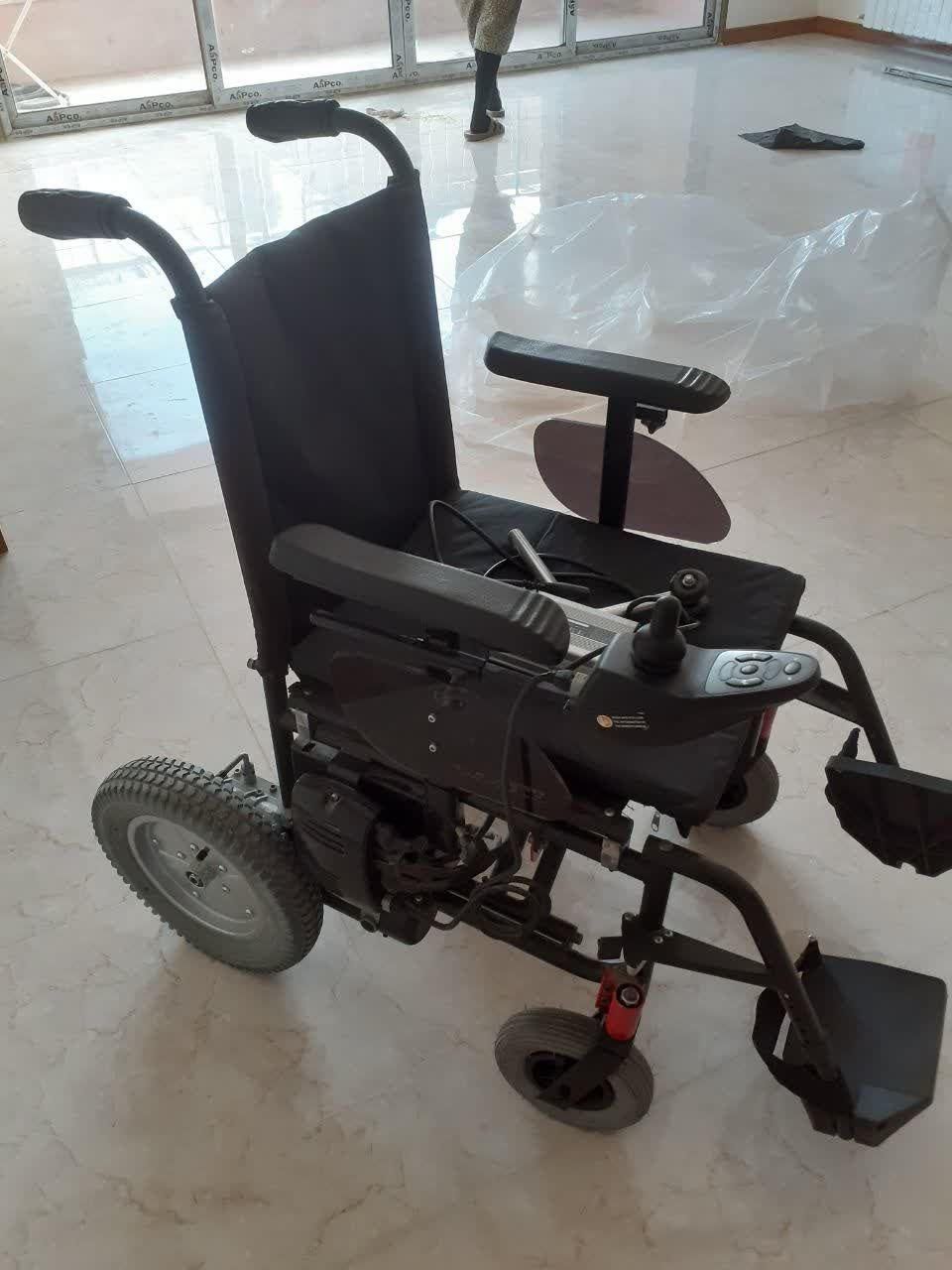 ویلچر برقی تایوانی اصل|آرایشی، بهداشتی، درمانی|اصفهان, خلجا|دیوار