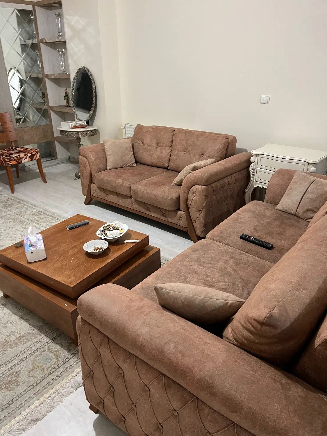 مبل کم کار سالم و تمیز|مبلمان خانگی و میز عسلی|تهران, ابوذر|دیوار