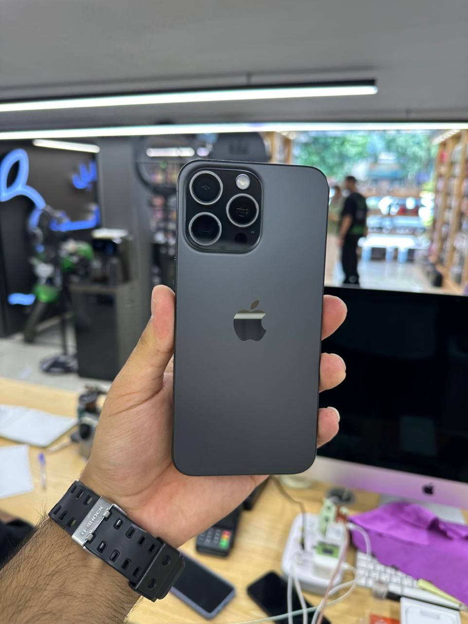 اپل iPhone 15 Pro Max Za 256g مشگی باطری۱۰۰|موبایل|کرج, منظریه|دیوار