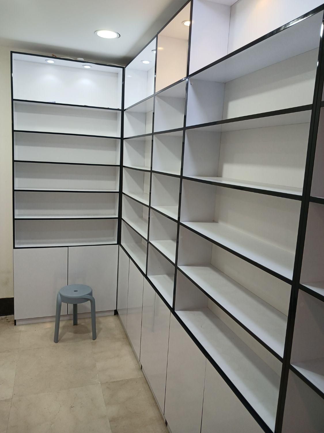 فروش ویترین مغازه|فروشگاه و مغازه|چابهار, |دیوار