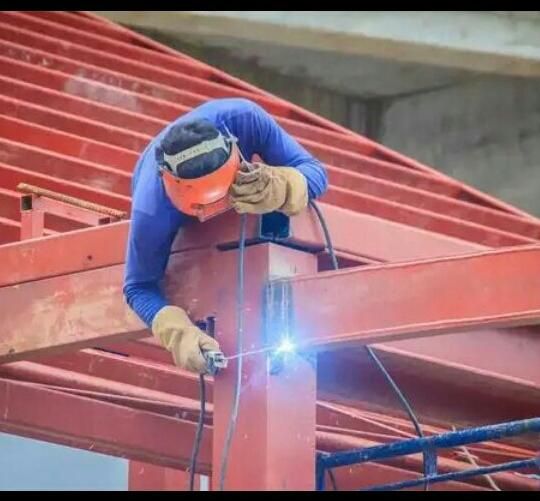 جوشکاری سیار بصورت کلی و جزیی وپیمانکار ساختمان|خدمات پیشه و مهارت|الشتر, |دیوار