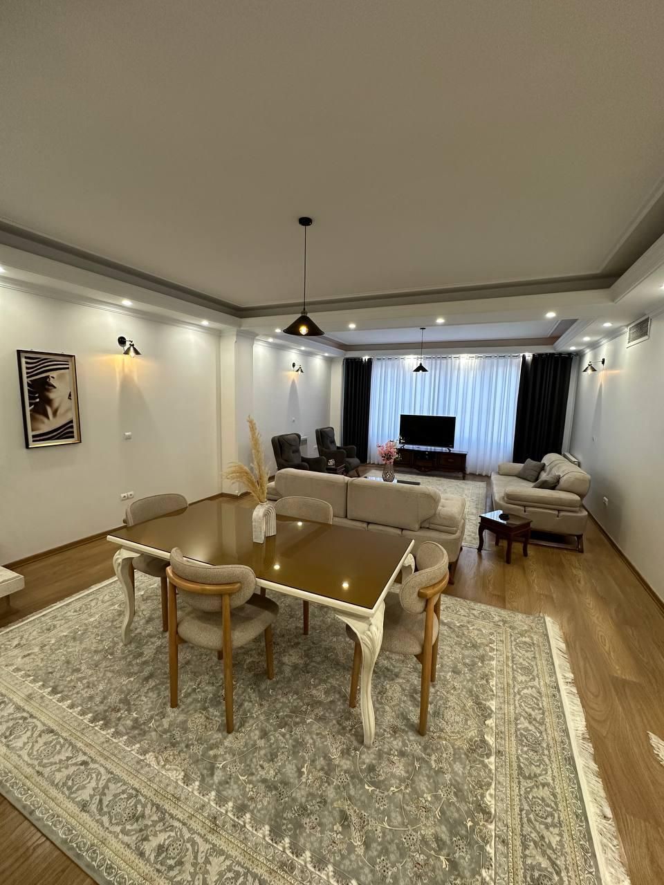 اجاره کوتاه مدت واحد سه خواب استخر دار|اجارهٔ کوتاهمدت آپارتمان و سوئیت|تهران, گلستان (شهرک راه آهن)|دیوار