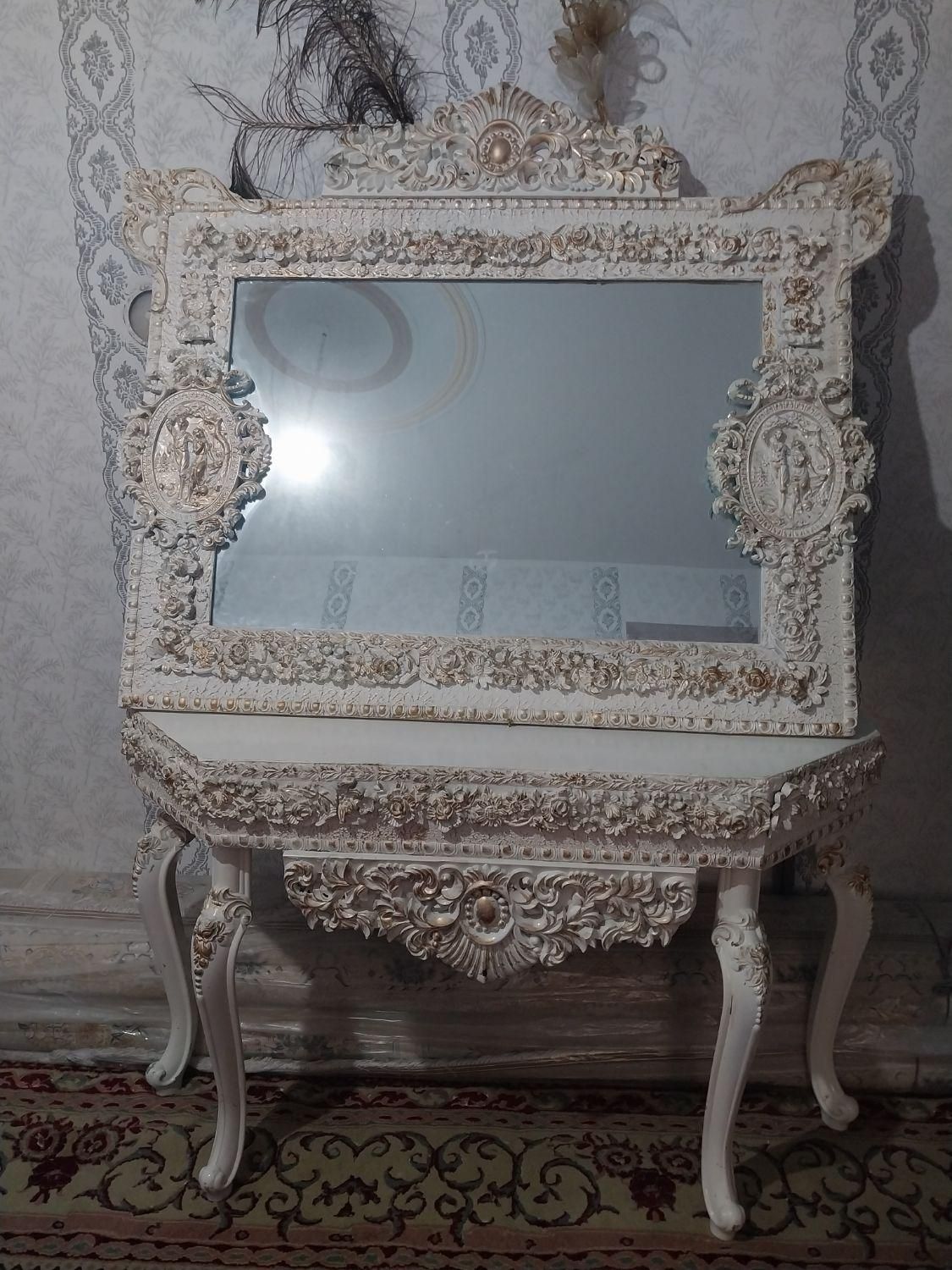 ساعت ایستاده آینه و کنسول لباسشویی|روفرشی|صحنه, |دیوار