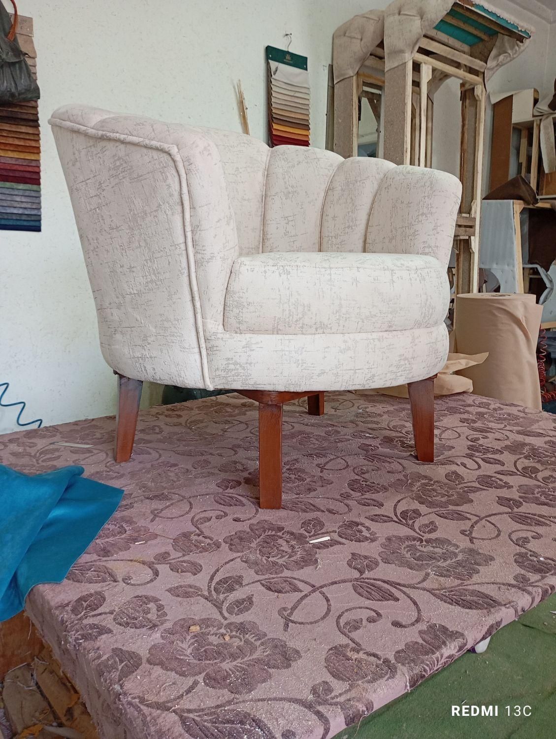 تعمیر و رویه کوبی انواع مبل|خدمات پیشه و مهارت|خوی, |دیوار