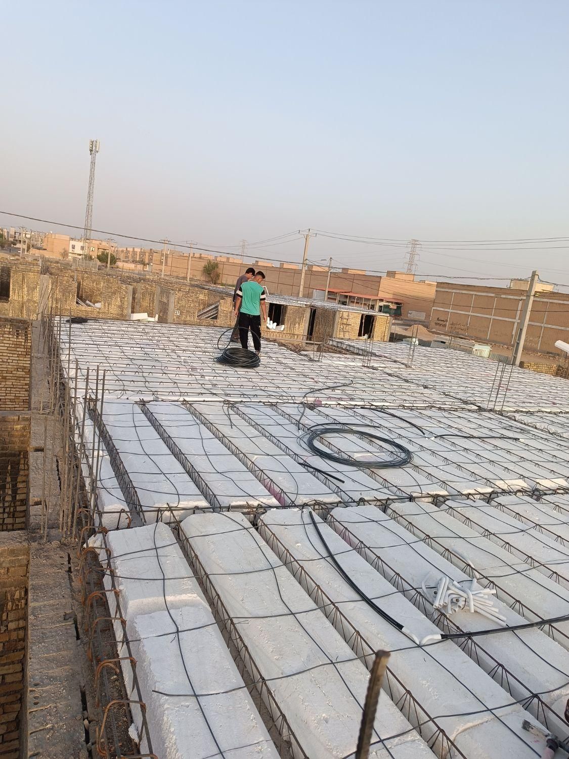 استخدام کارگر برق|استخدام معماری، عمران و ساختمانی|اهواز, شهرک الهیه|دیوار