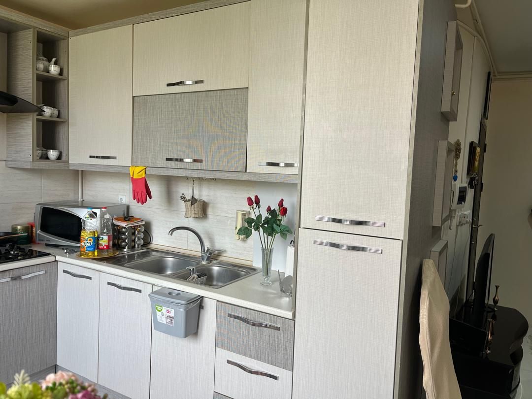 فروش کابینت دست دو در حد نو با گاز و هود|آب‌چکان و نظم‌دهنده ظروف|قزوین, |دیوار