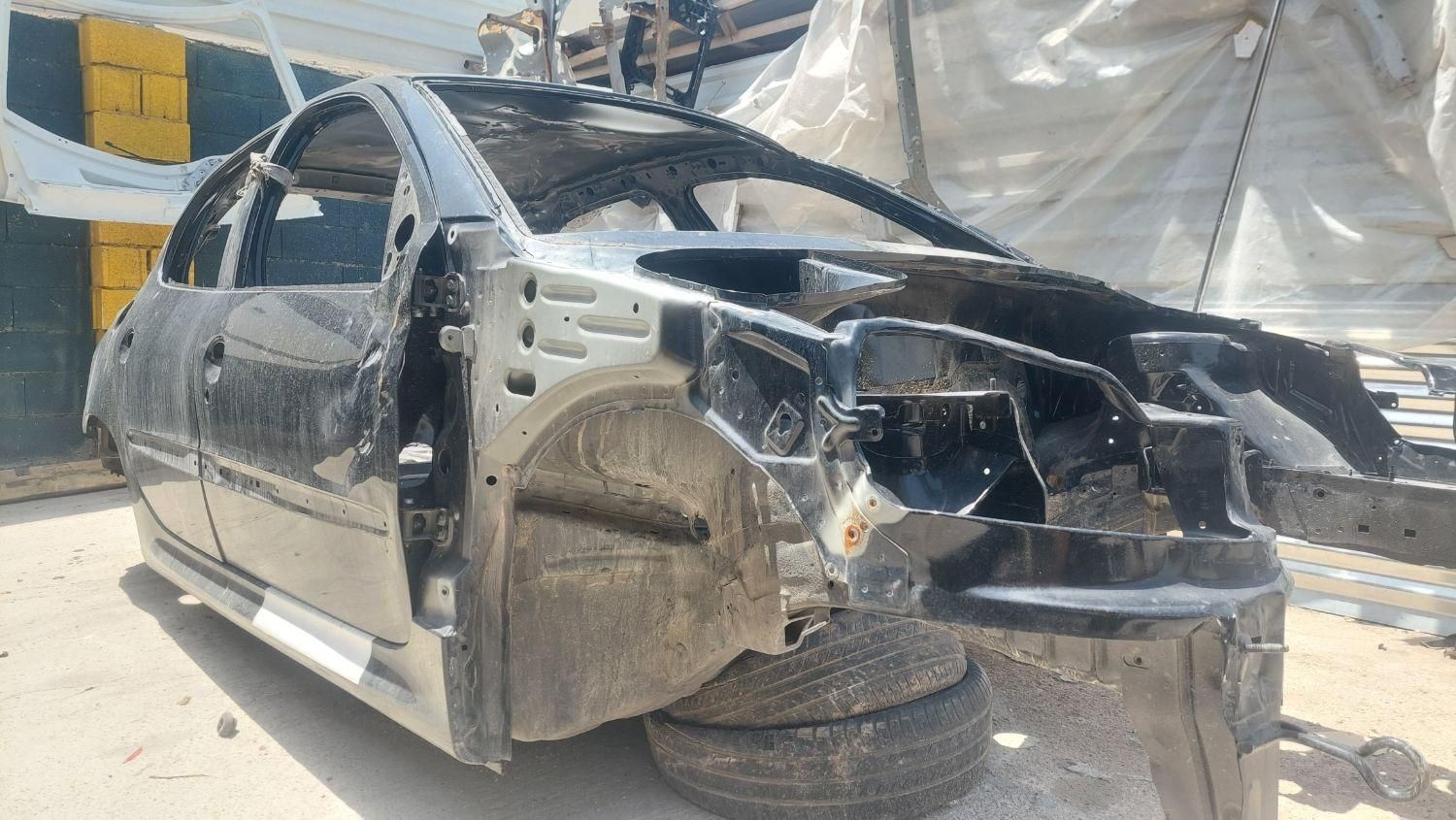 فروش اتاق ۲۰۷ وتعدادی درب استوک|قطعات یدکی و لوازم جانبی|شیراز, شهرک امیر کبیر|دیوار