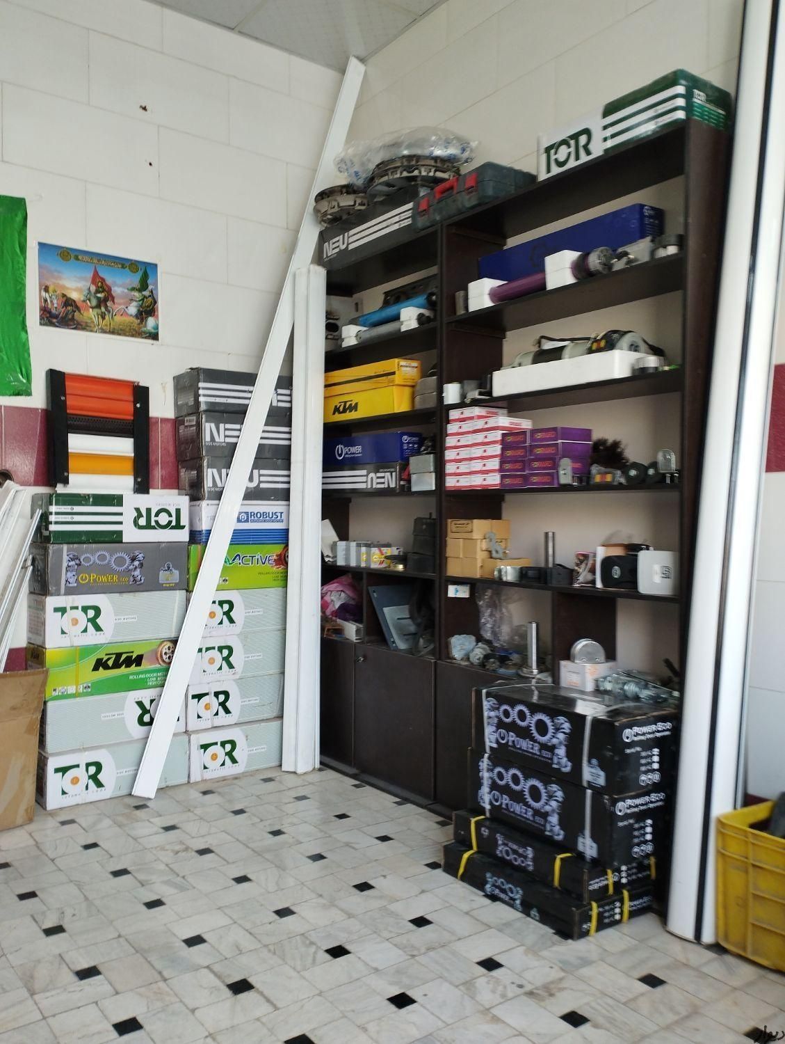 کرکره وخدمات|خدمات پیشه و مهارت|قم, چهل درخت|دیوار