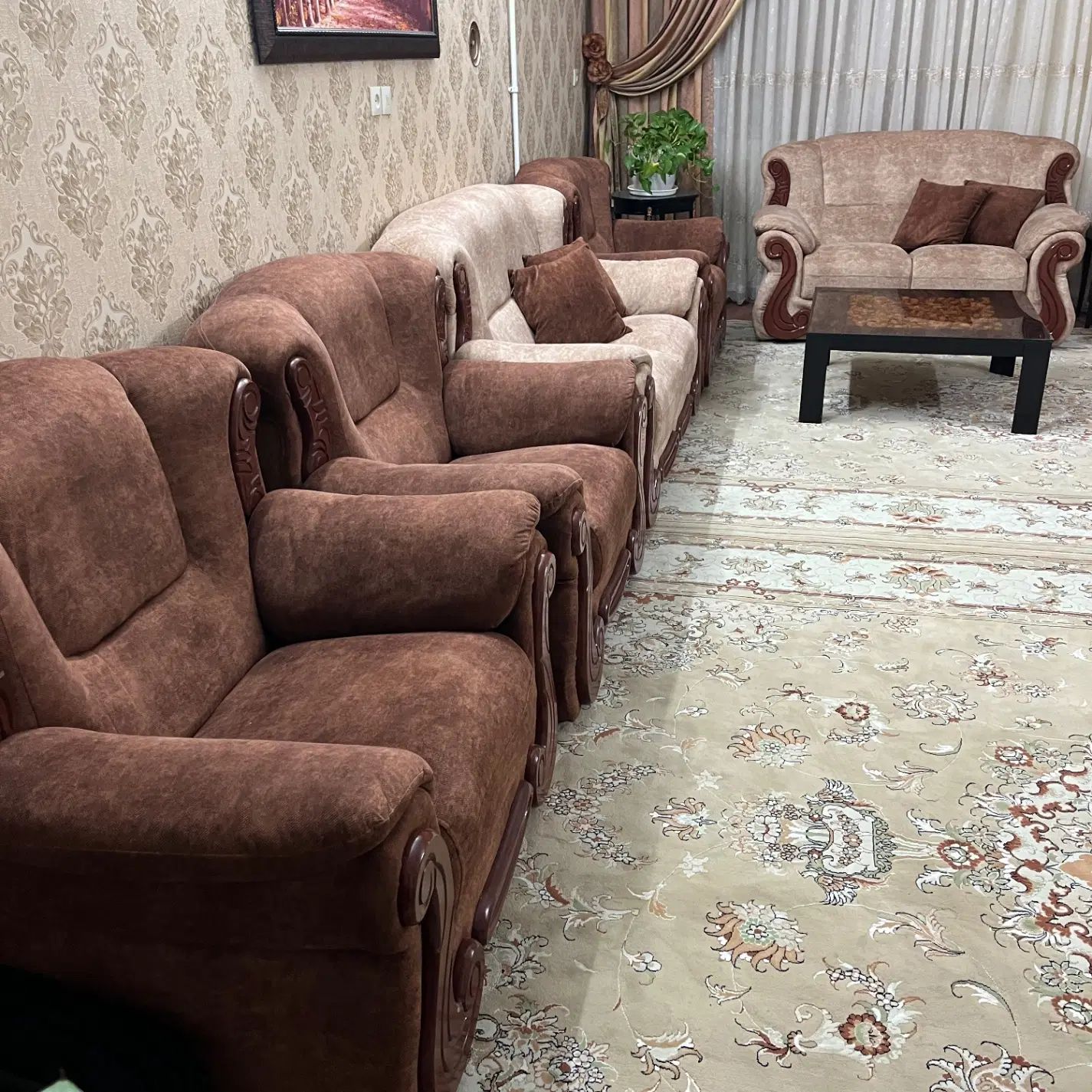 مبل ۷نفره راحتی سالم و تمیز به همراه کوسن|مبلمان خانگی و میز عسلی|مشهد, وکیل‌آباد|دیوار