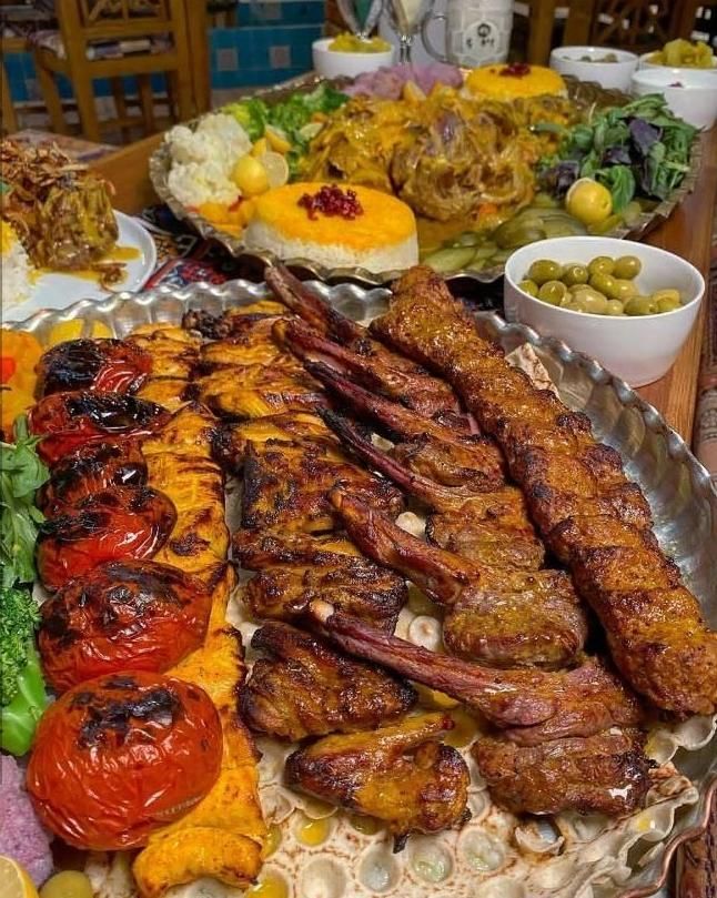 استخدام نیروی ساده و ماهر آقا جهت کار در رستوران|استخدام خدمات فروشگاه و رستوران|تهران, نارمک|دیوار