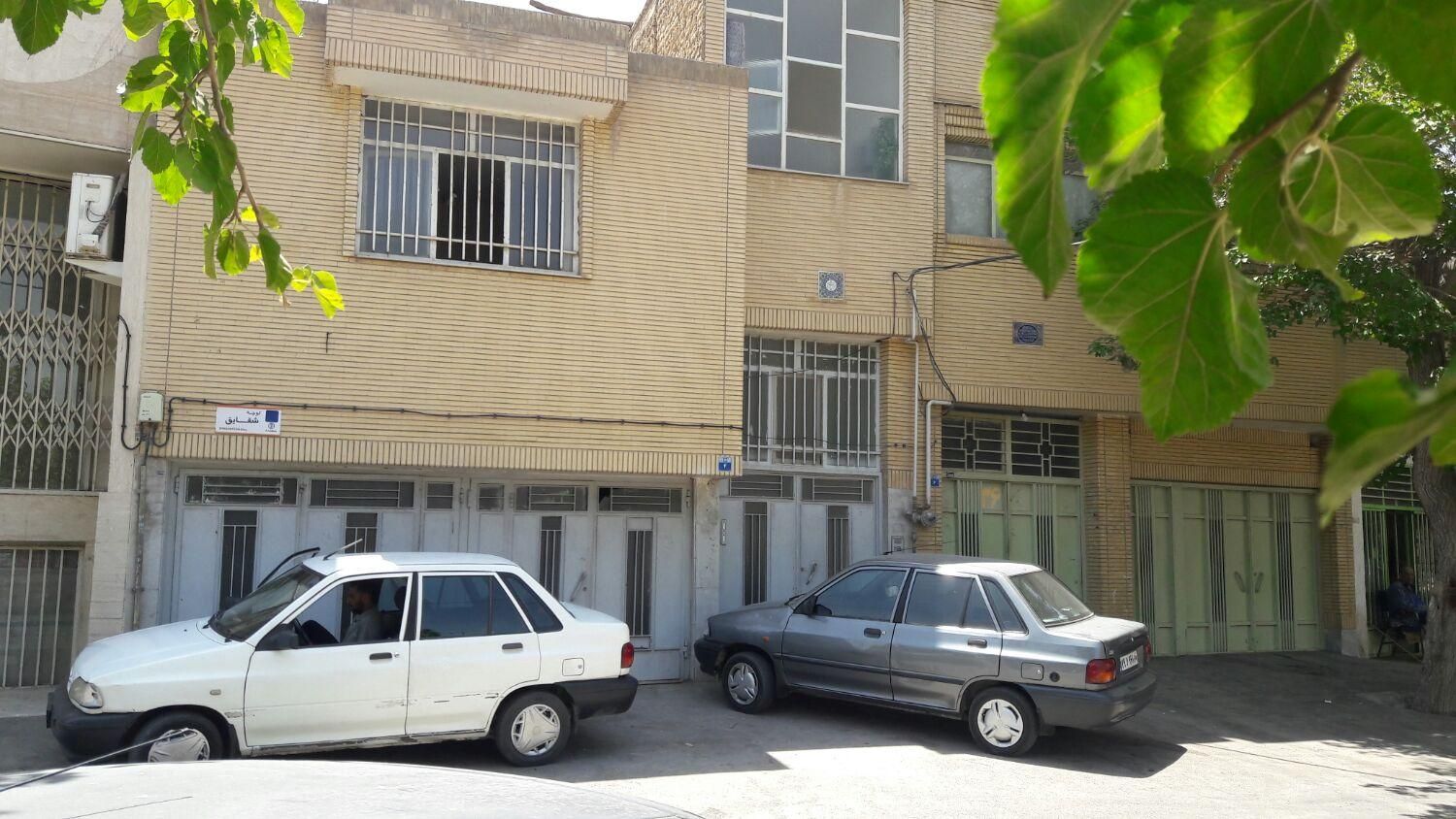 ۲۲۰ متر بر خیابان باهنر رهن و اجاره|اجارهٔ دفتر کار، اتاق اداری، مطب|اصفهان, تیران|دیوار