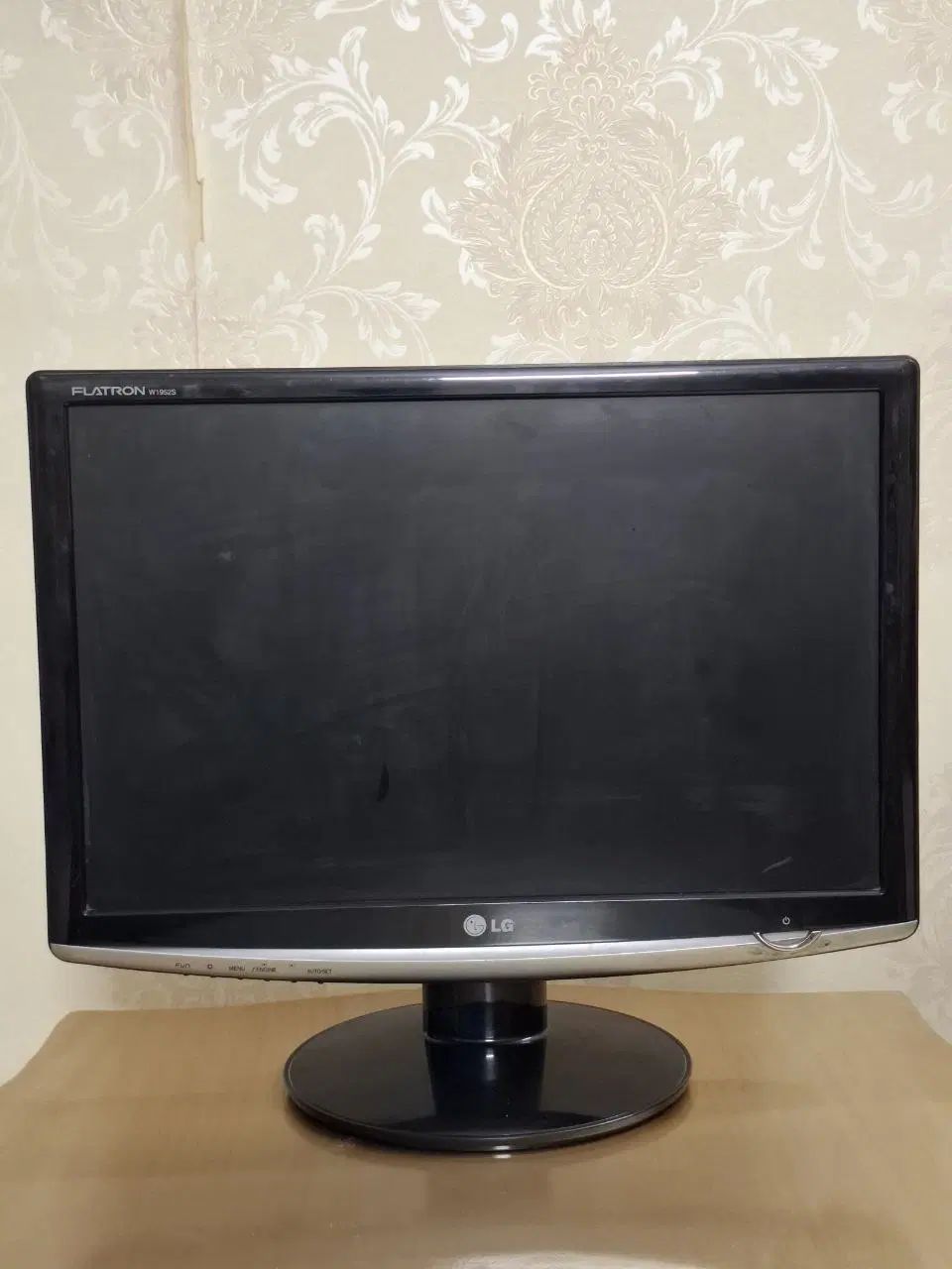 مانیتور LG|رایانه رومیزی|اصفهان, سروستان|دیوار
