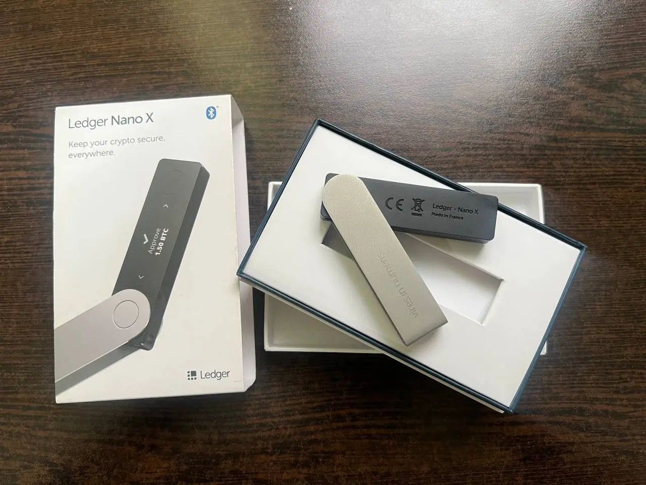 کیف پول سخت افزاری برند Ledger Nano X|قطعات و لوازم جانبی رایانه|تهران, فدک|دیوار