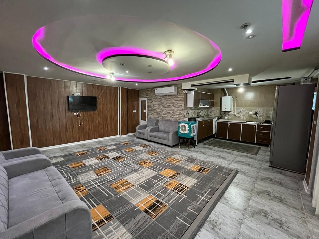 اجاره ویلا باغبهادران باغ بهادران باغبادران|اجارهٔ کوتاه‌مدت ویلا و باغ|اصفهان, سعادت‌آباد|دیوار