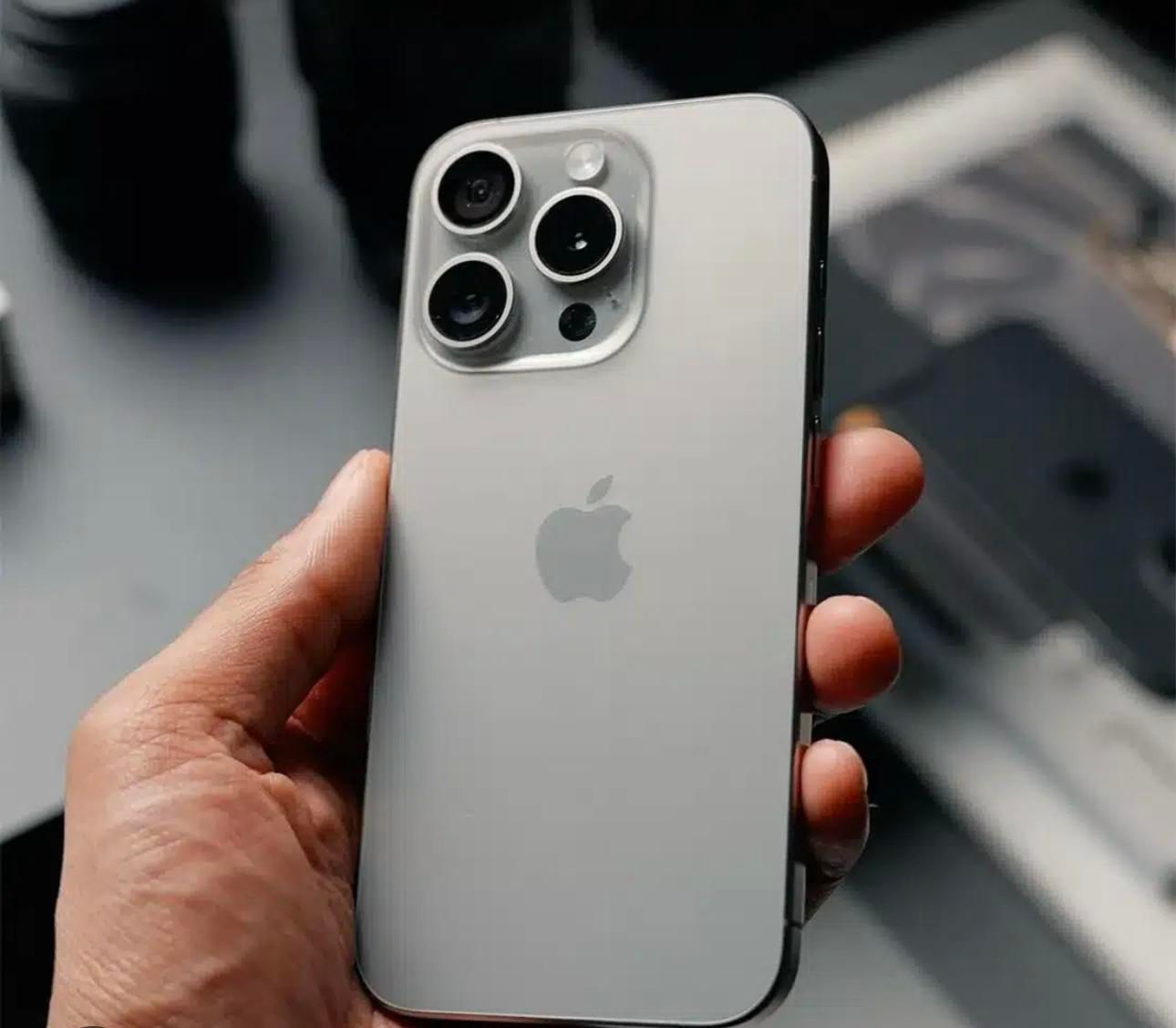 اپل iPhone 15 Pro Max با حافظهٔ ۲۵۶ گیگابایت|موبایل|اصفهان, سعادت‌آباد|دیوار