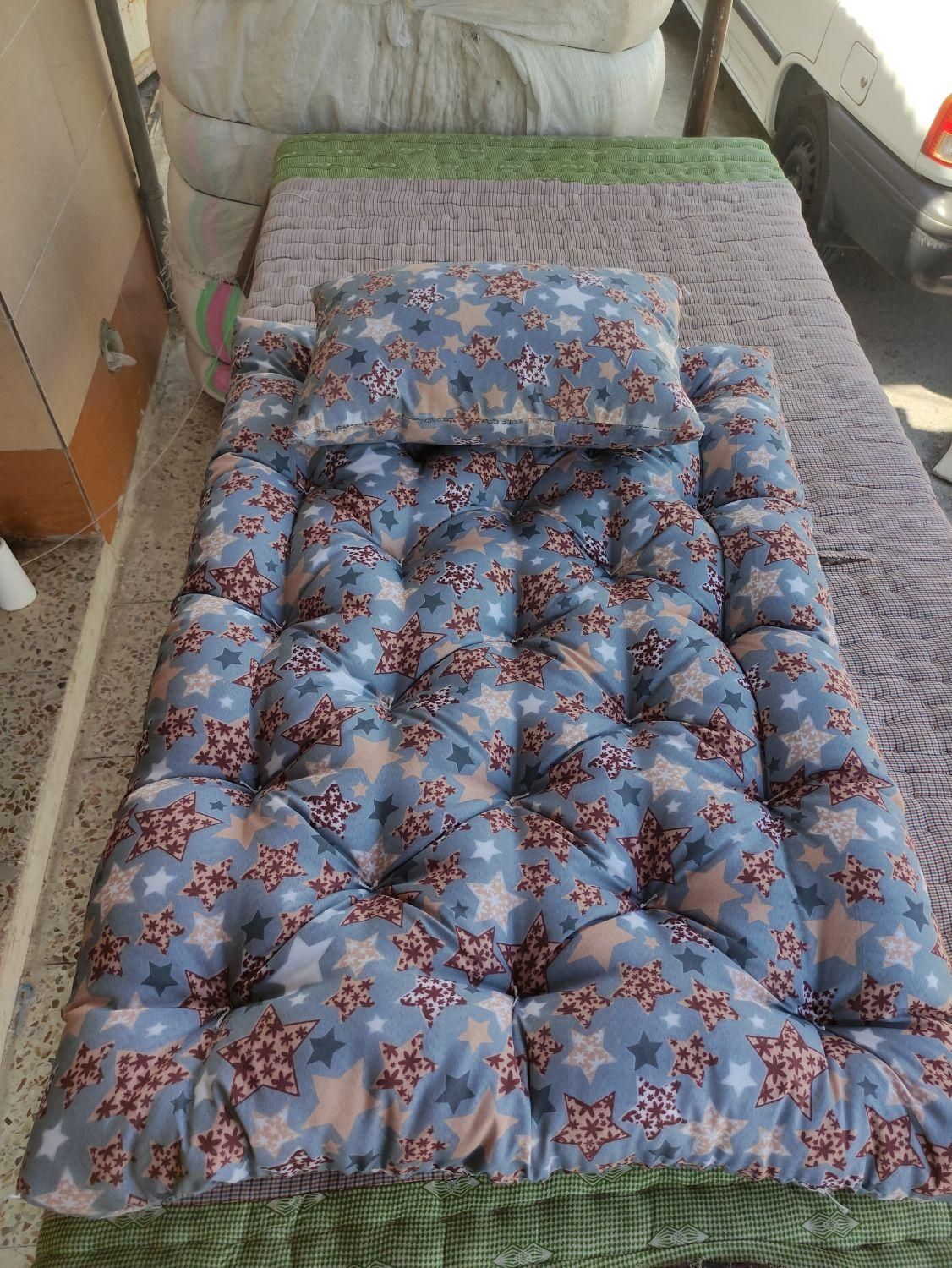 تشک پنبه ای بالشت و تشک دوزی|رختخواب، بالش، پتو|اهواز, منبع اب|دیوار