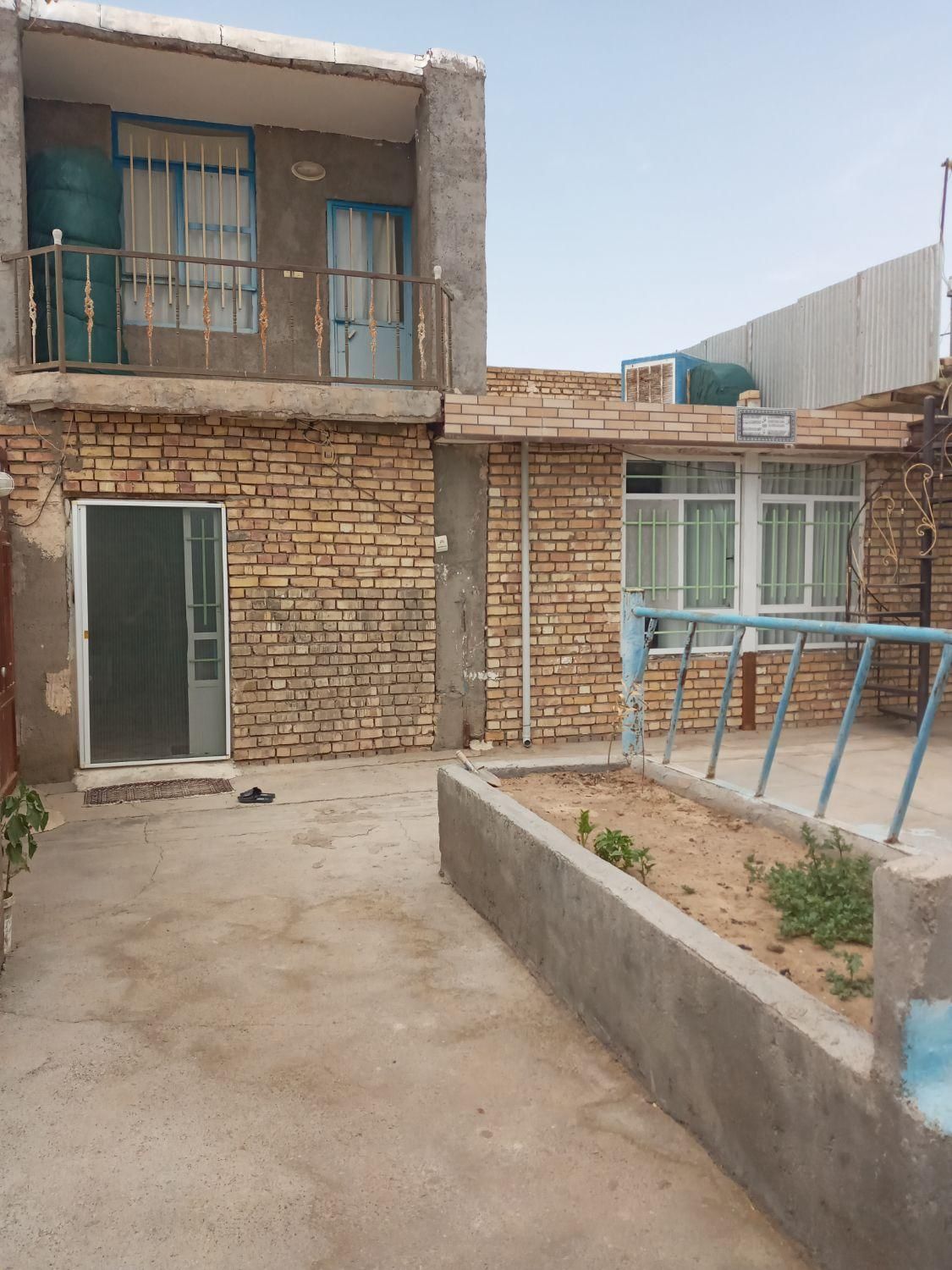 دامداری ۸۰۰ متری دارای مجوز با منزل مسکونی۱۰۰متری|فروش دفتر صنعتی، کشاورزی، تجاری|نیشابور, شهرک فیروزه|دیوار