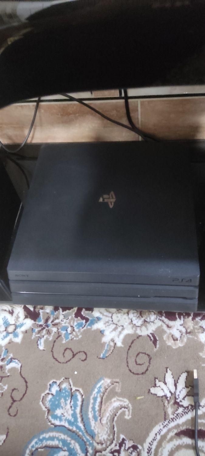 ps4pro تمیز در حد آک ۲ دسته اصلی|کنسول، بازی ویدئویی و آنلاین|اهواز, پادادشهر|دیوار