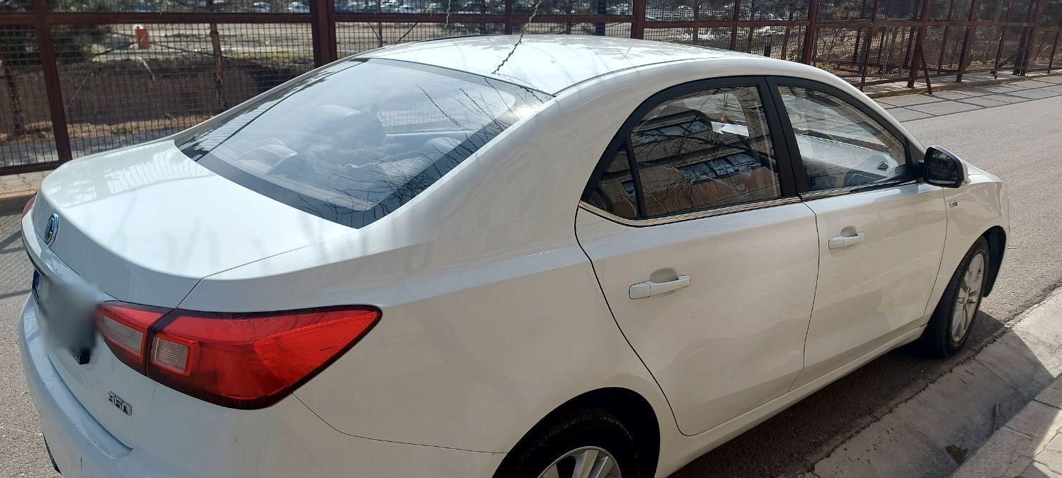 ام‌جی 360 سفید، اتومات، توربو، مدل ۱۳۹۷|خودرو سواری و وانت|ارومیه, |دیوار