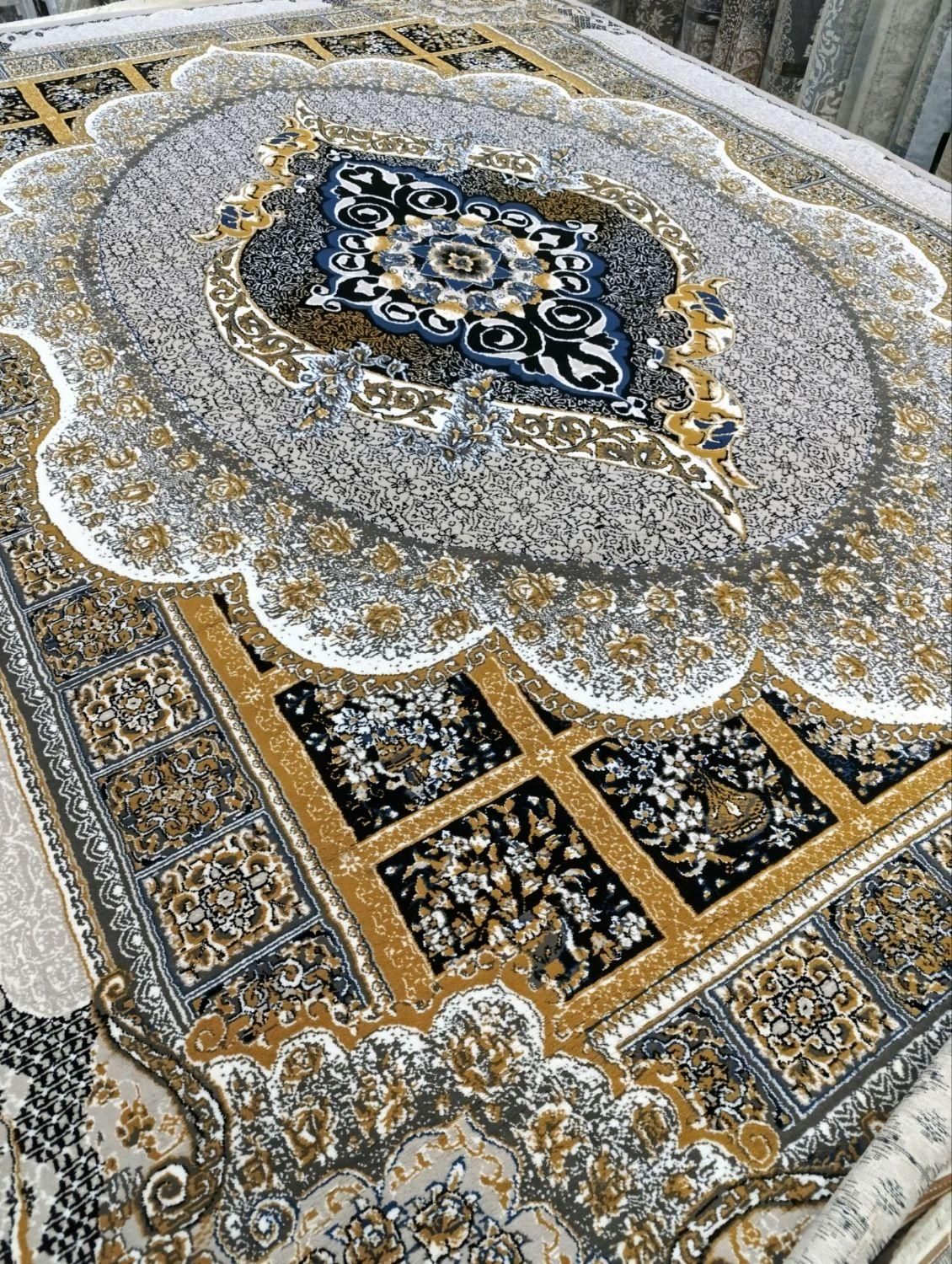 فرش وینتچ پتینه نقره ای دودی|فرش|اصفهان, دوطفلان|دیوار