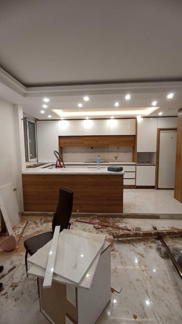 کابینت آشپز خانه سفید قهوی فاز 8|مصالح و تجهیزات ساختمان|پردیس, فاز ۳|دیوار